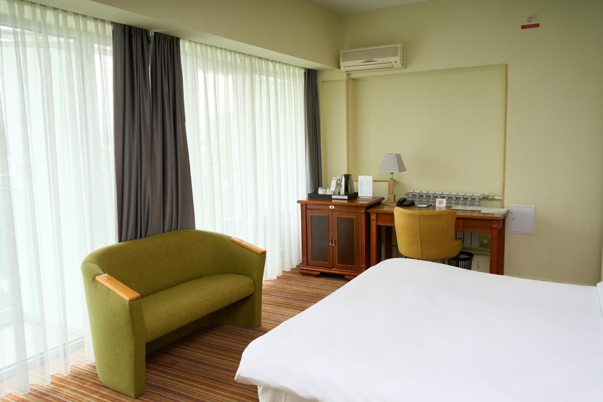 Almaty Hotel المظهر الخارجي الصورة