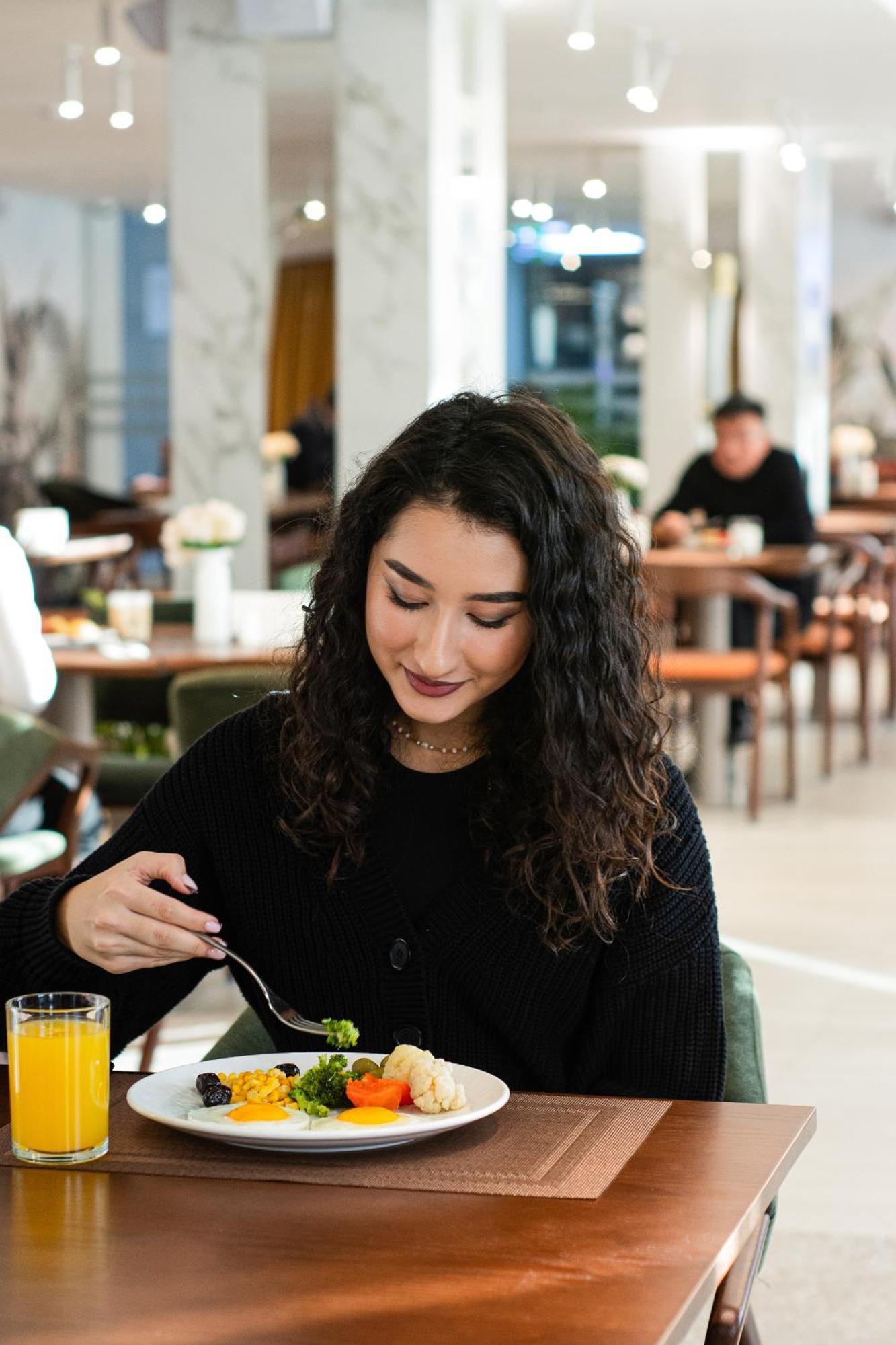 Almaty Hotel المظهر الخارجي الصورة